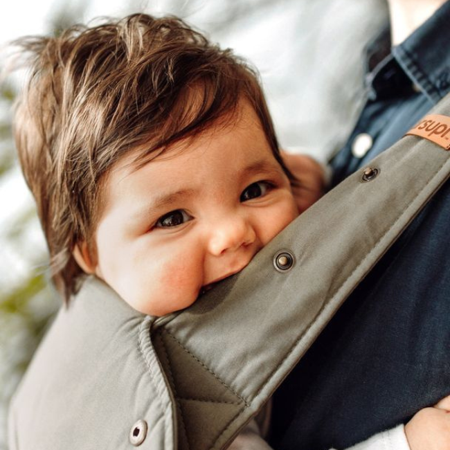 Babytrage Marsurpi Classic 2.0 mit Baby